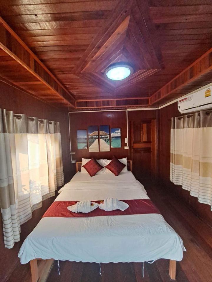 Chomduen Phu Kao Resort Non Sang Room photo